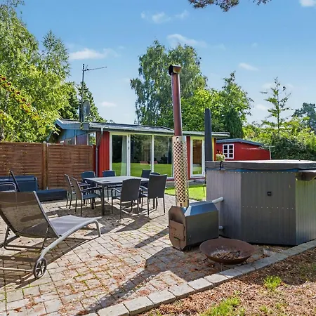 Aasta - 500m From The Sea By Interhome Semesterbostad Præstø