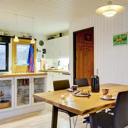 Aasta - 500m From The Sea By Interhome Præstø